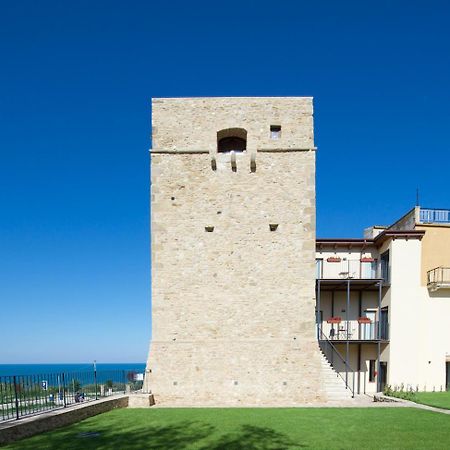 Torre Della Loggia - Dimora Storica - Ortona Bed and Breakfast Exterior foto